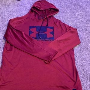 Light wear under armor long sleave